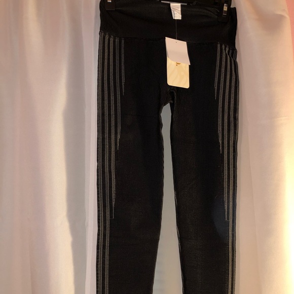 Fabletics Other - Fabletics Black Ribbed Leggings